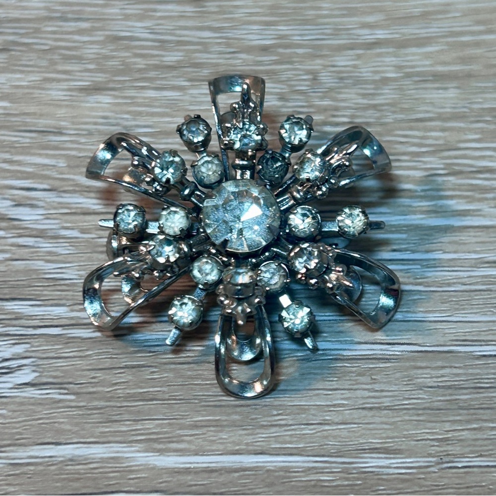 Vintage Starburst Rhinestone Brooch | Silver-Tone Floral Pin | Holiday Glam